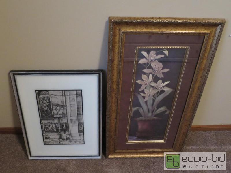 lot 105 image: Wall Decor