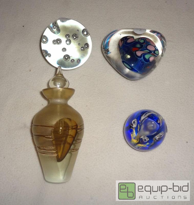 lot 125 image: ASSORTED PAPER WEIGHTS AND PERFUME BOTTLE