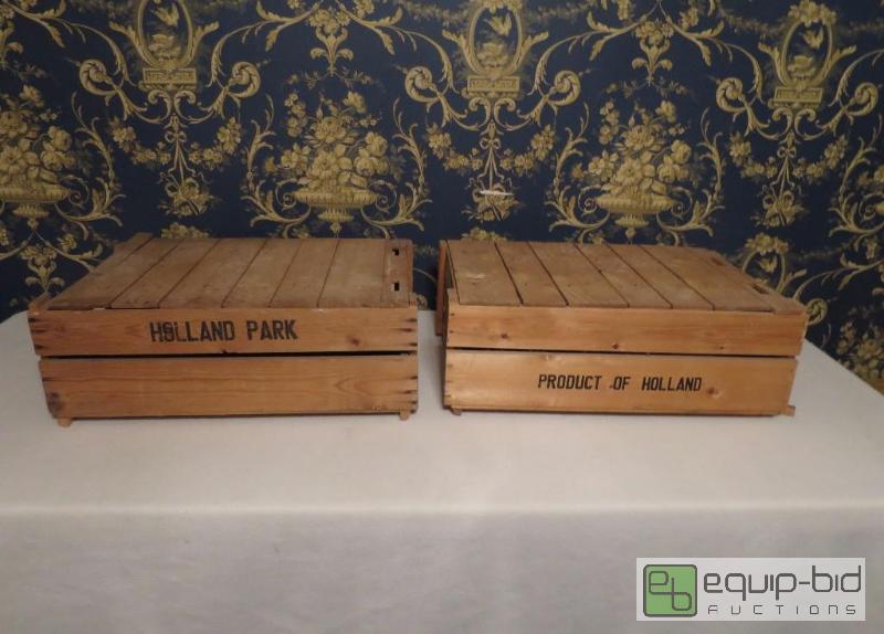lot 134 image: Vintage Wood Boxes