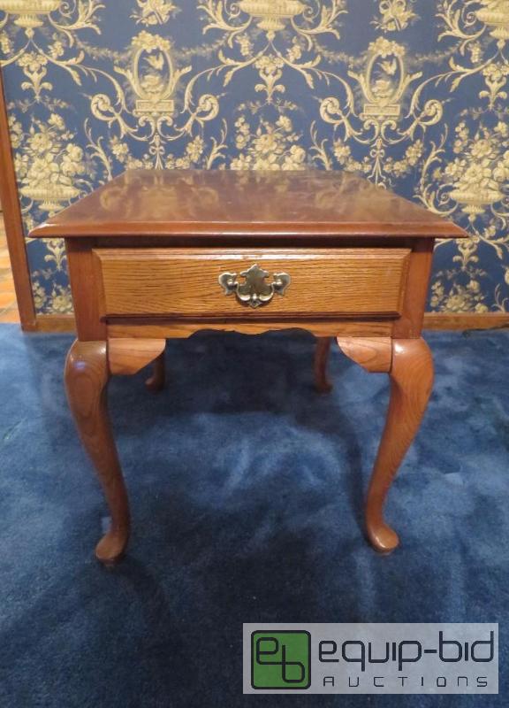lot 175 image: Solid Oak Queen Anne Square Table with Drawer