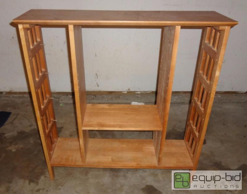 lot 176 image: Media Shelf