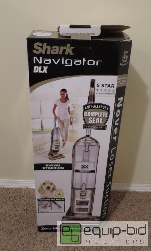 lot 192 image: Shark Navigator Lift-Away DLX Upright Vacuum w Extended Reach Shark