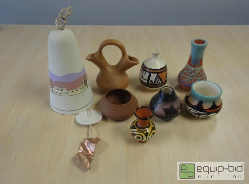 lot 230 image: Southwest Pottery Lot