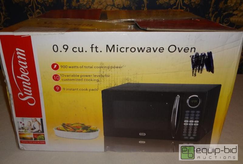 lot 254 image: Microwave