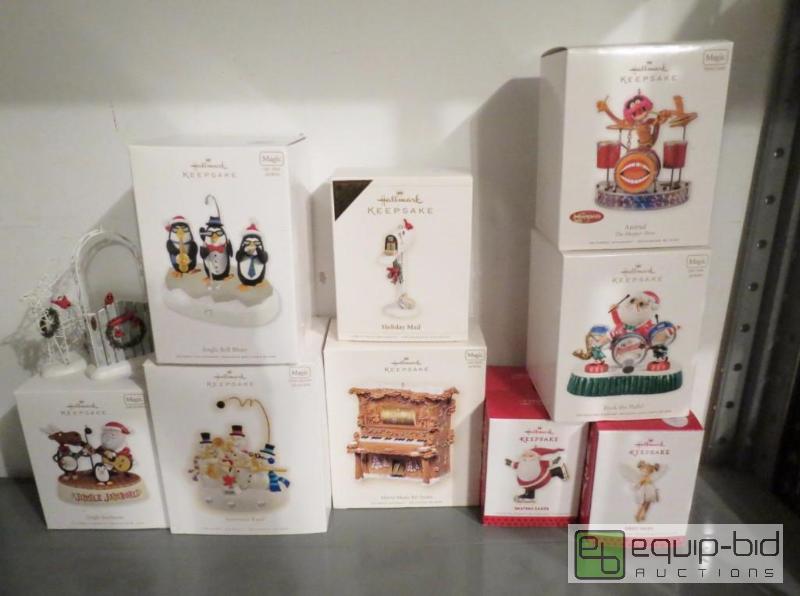 lot 258 image: ASSORTED HALLMARK ORNAMENTS