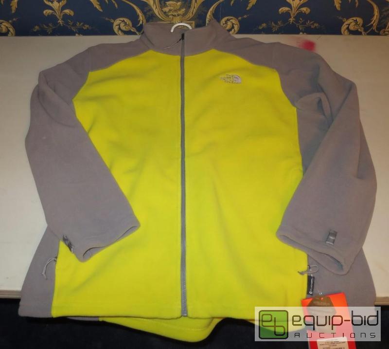 lot 274 image: North Face New Fleece Jacket