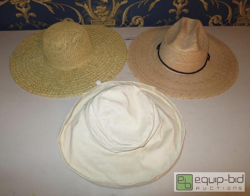 lot 277 image: Lot of Beach Hats
