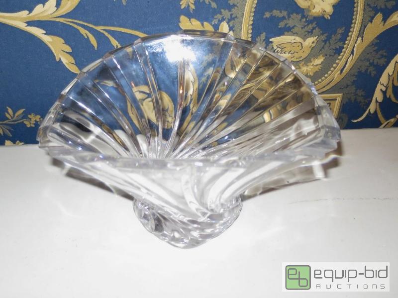 lot 288 image: Lead Crystal Candy Dish