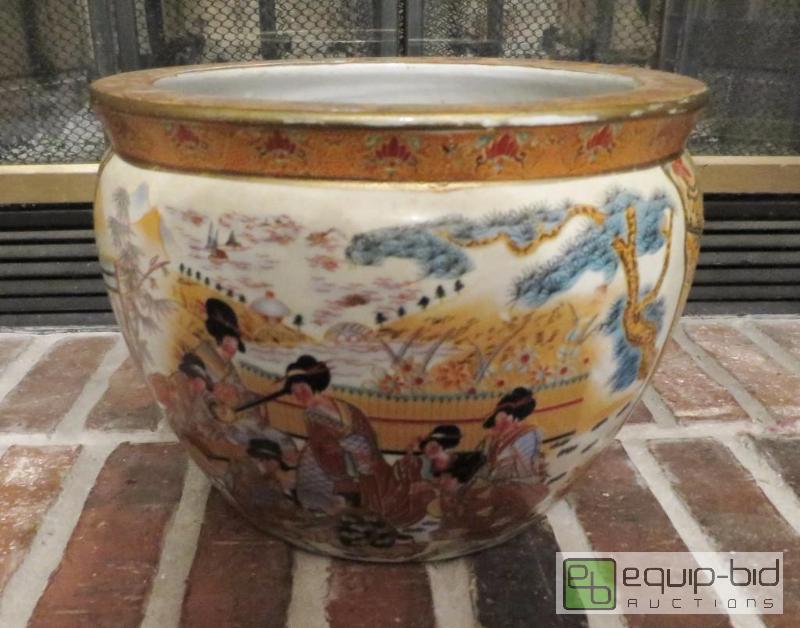 lot 41 image: Japanese Style Pottery Planter