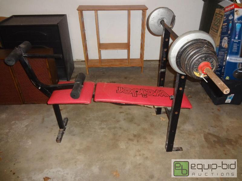 lot 45 image: Weight Bench with Weights