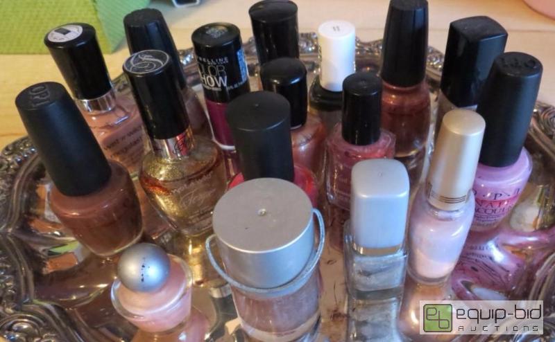 lot 58 image: LOT OF VARIOUS NAIL POLISH