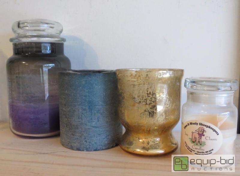 lot 67 image: LOT OF ASSORTED CANDLES