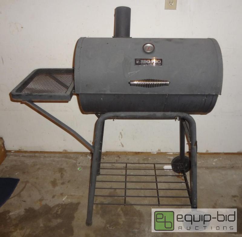 lot 77 image: BBQ Smoker