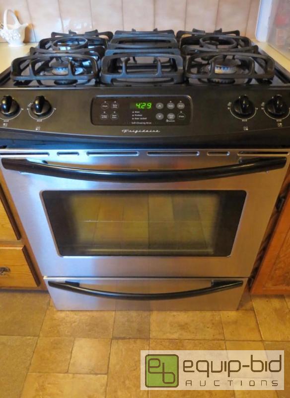 lot 8 image: Frigidaire FGS365E30 Slide-In Gas Range