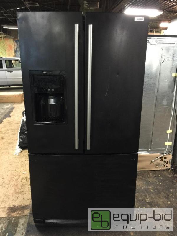 lot 1033 image: Electrolux 27.8 Cu. Ft. French Door Refrigerator