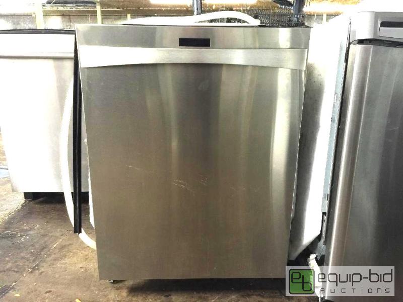 lot 1040 image: Kenmore Elite 24 Built-In Dishwasher - Stainless Steel