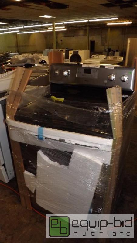 lot 153 image: 6.2 cu. ft. Capacity Electric Range with Triple-Choice Elements