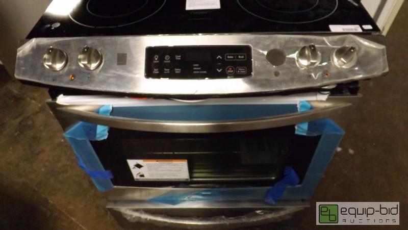 lot 156 image: MAYTAG 6.2 cu. ft. Capacity Electric Range with Triple-Choice Elements- NEVER USED