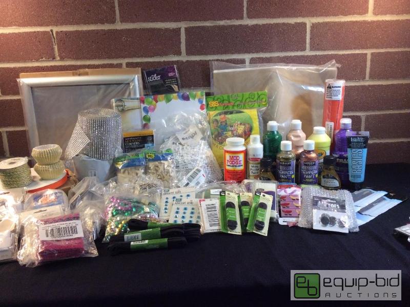 lot 1002 image: HUGE Lot of Craft Items  This HUGE Lot is a c...