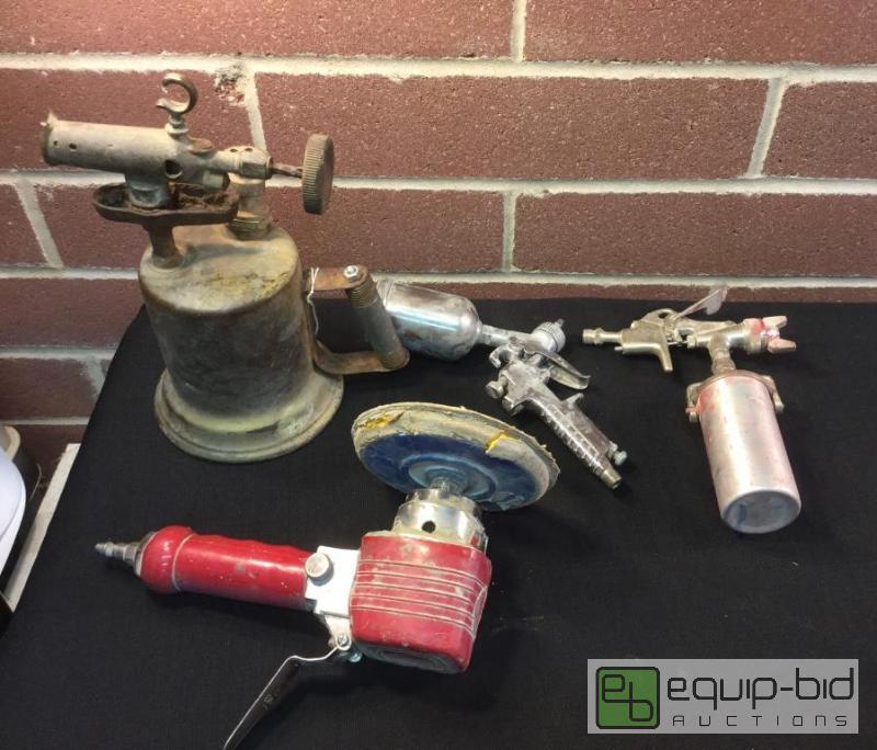 lot 1021 image: Vintage Air Tools for Body Work  Quantity 4 ...