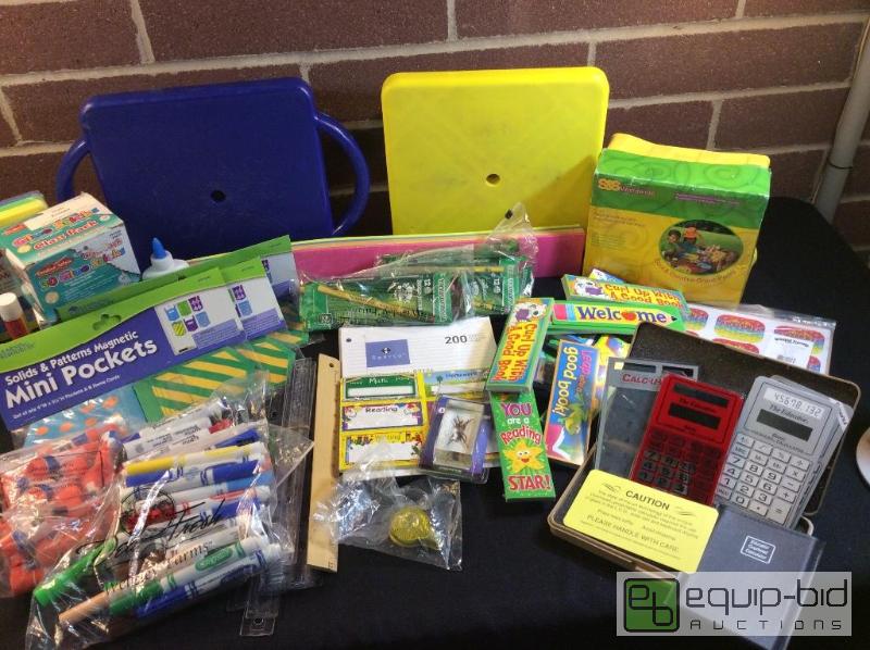 lot 1054 image: Big Lot of Assorted Items For The Classroom  ...