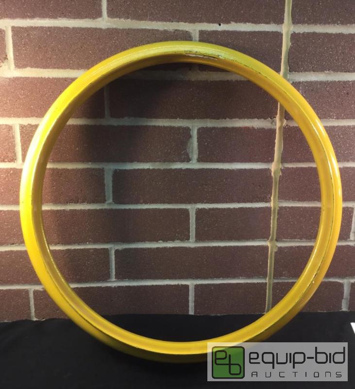 lot 1172 image: John Deere Tractor Wheel Ring  Quantity 1 Co...