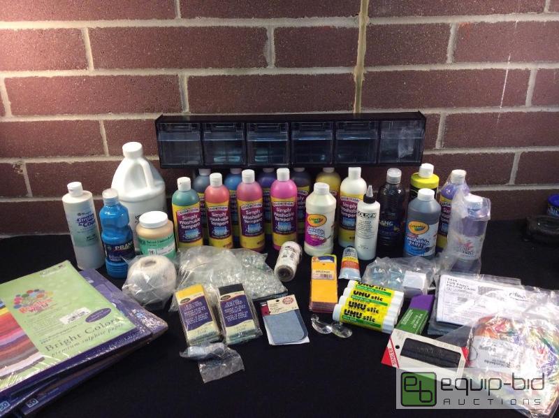 lot 1186 image: Big Childrens Craft Lot  This Big Craft Lot ...