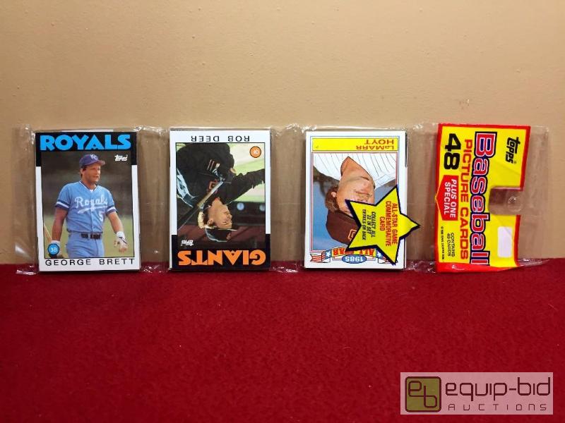 lot 1029 image: EXTREMELY RARE 1986 TOPPS BASEBALL RETAIL RACK PACK W GEORGE BRETT SHOWING ON FRONT 29 YEARS SEALED