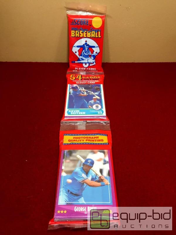 lot 1065 image: EXTREMELY RARE FACTORY SEALED 1988 SCORE RACK PACK W GEORGE BRETT, KEVIN SEITZER ON FRONT - SO RARE