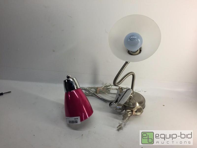 lot 3039 image: LOT OF 2 LAMPS