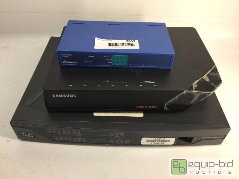 lot 3053 image: LOT OF 3 NETWORKING SWITCHES