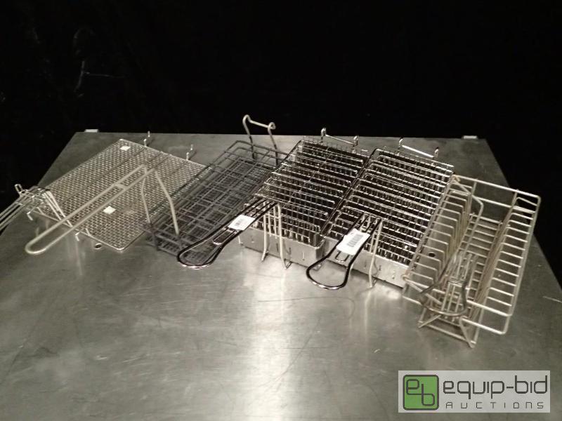 lot 9470 image: Lot Specialty Fry Baskets