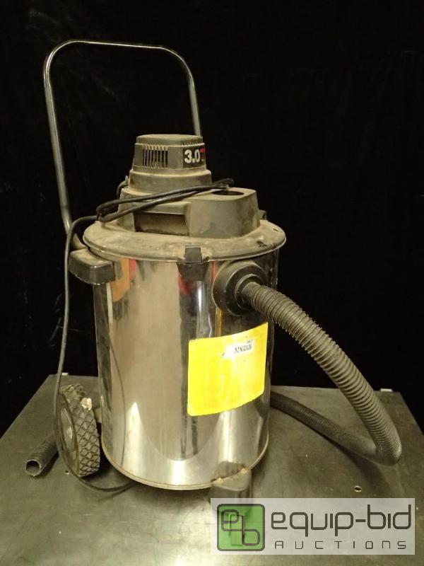 lot 9471 image: Shop Vac 3.0hp Vacuum