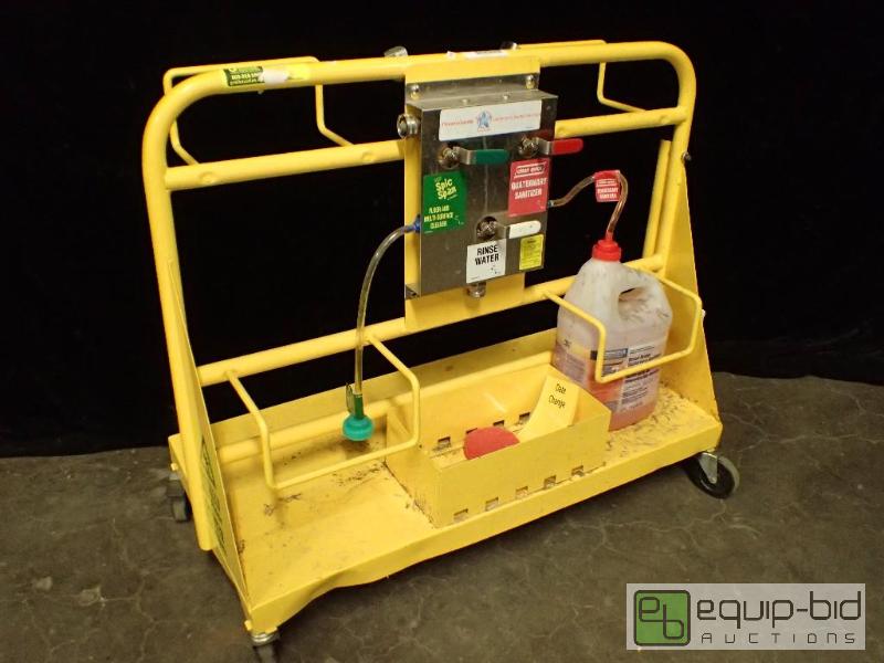 lot 9477 image: Proctor and Gamble Sanitary Cart on Casters