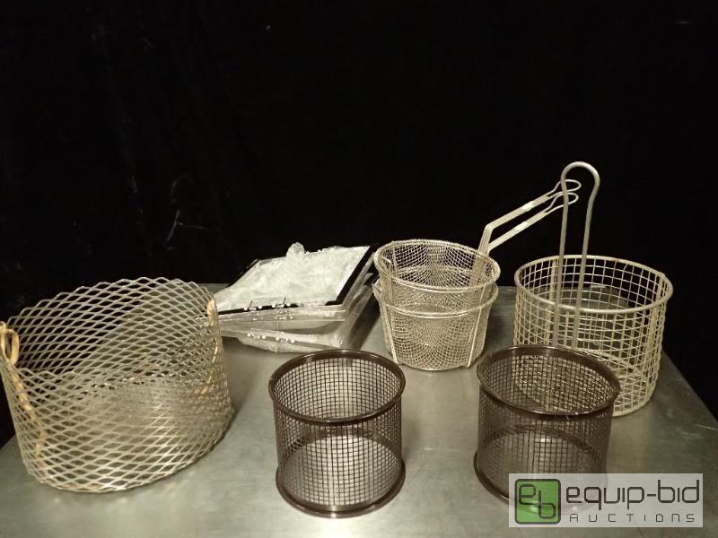 lot 9487 image: Lot of Misc. Baskets