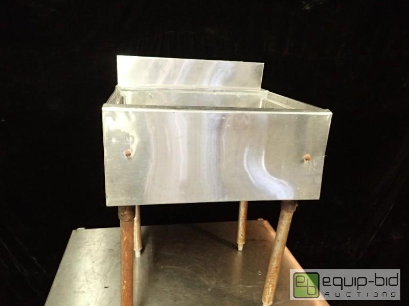lot 9670 image: Stainless Ice Well