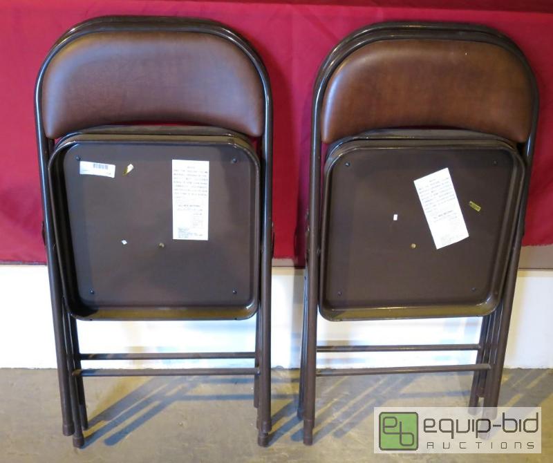 lot 104 image: 4 Folding Chairs