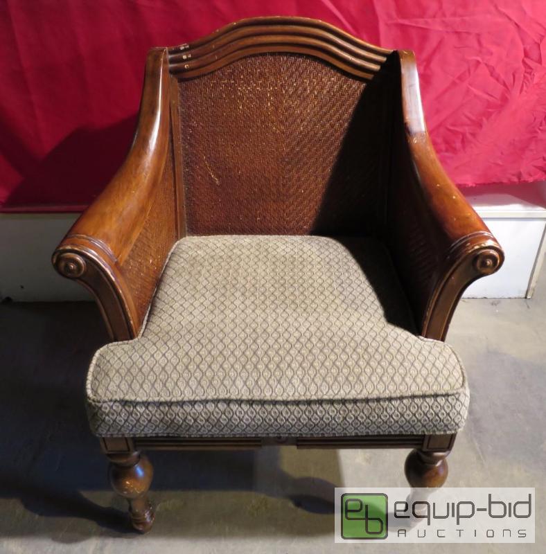 lot 192 image: Vintage Arm Chair