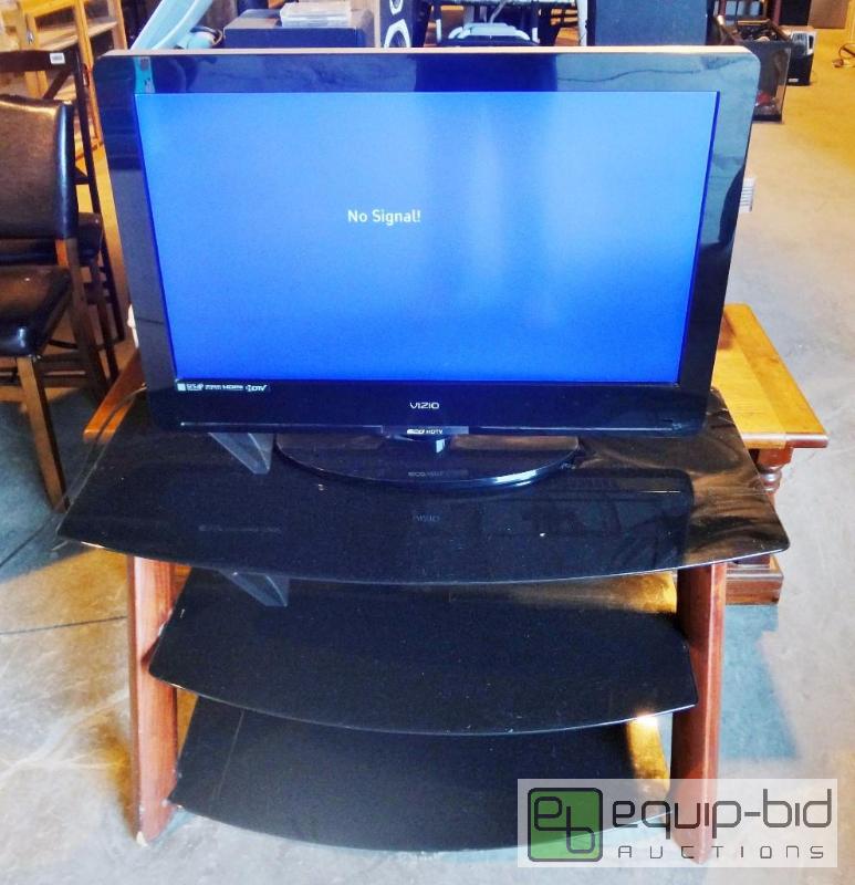 lot 3 image: Vizio Flat Screen Tv and Stand