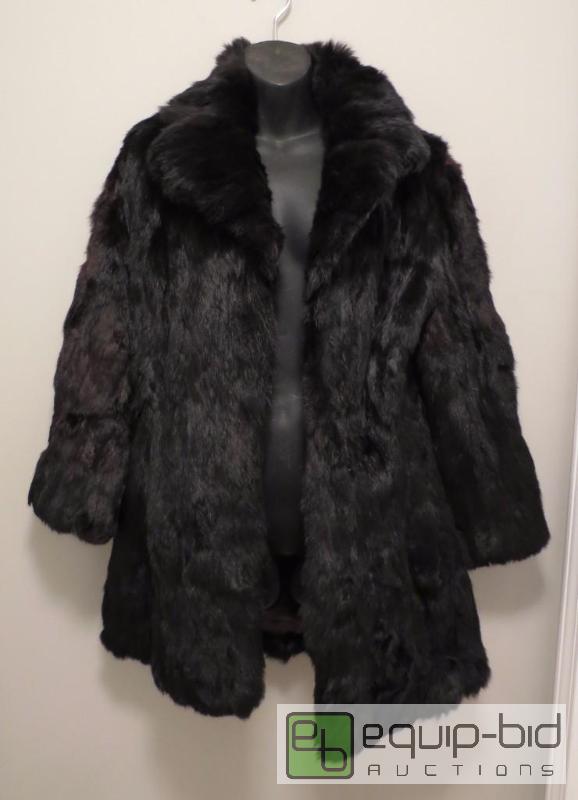 lot 31 image: Dino Ricco Rabbit Fur Coat