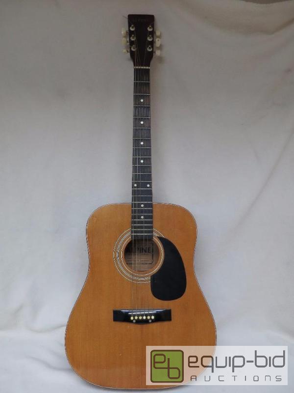 lot 33 image: Alpine Acoustic Guitar