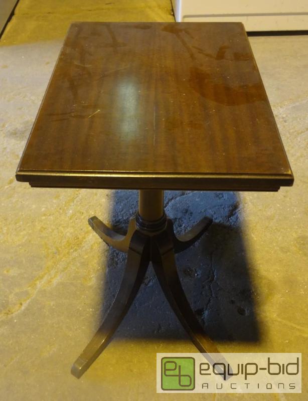 lot 531 image: Antique Side Table