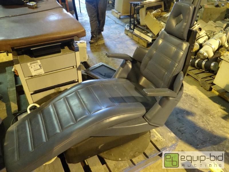 lot 6004 image: Royal GP1 Dental Chair