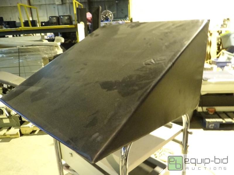 lot 6045 image: Medical support X-Ray Placement Pad