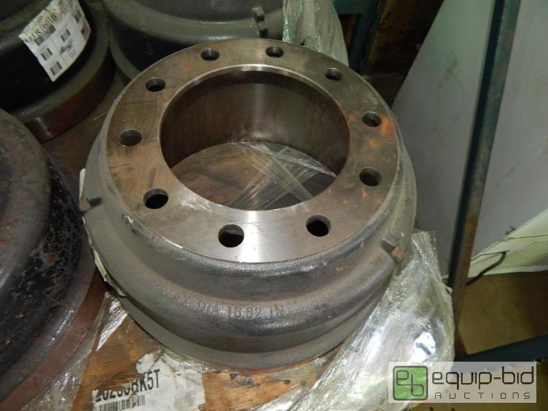 lot 3332 image: New Balanced Brake Drum