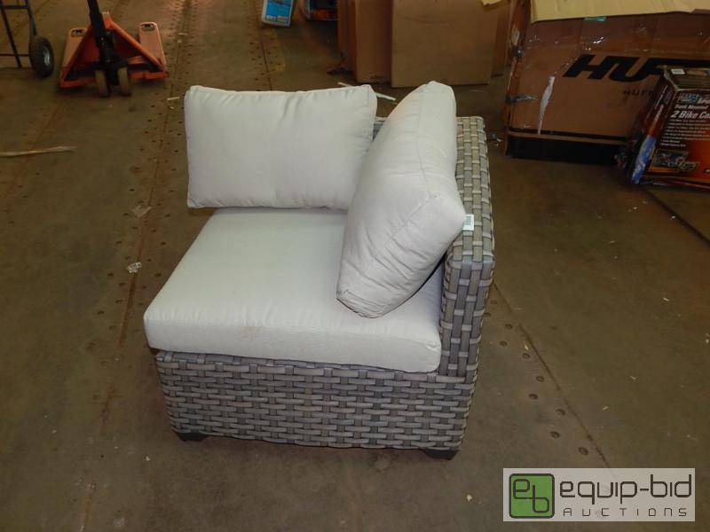 lot 3500 image: Wicker Corner Chair