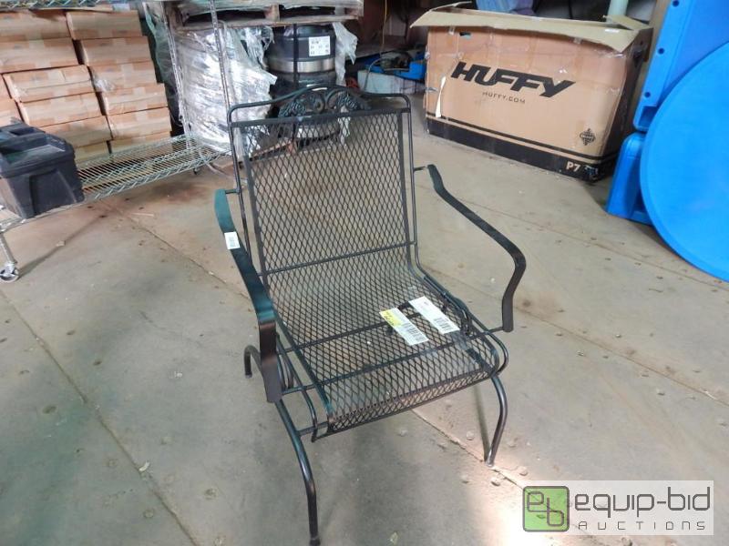 lot 3505 image: Patio Chair