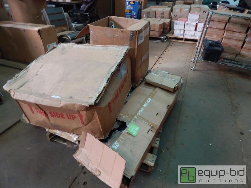 lot 3508 image: Lot of Displays & Cooler Stands