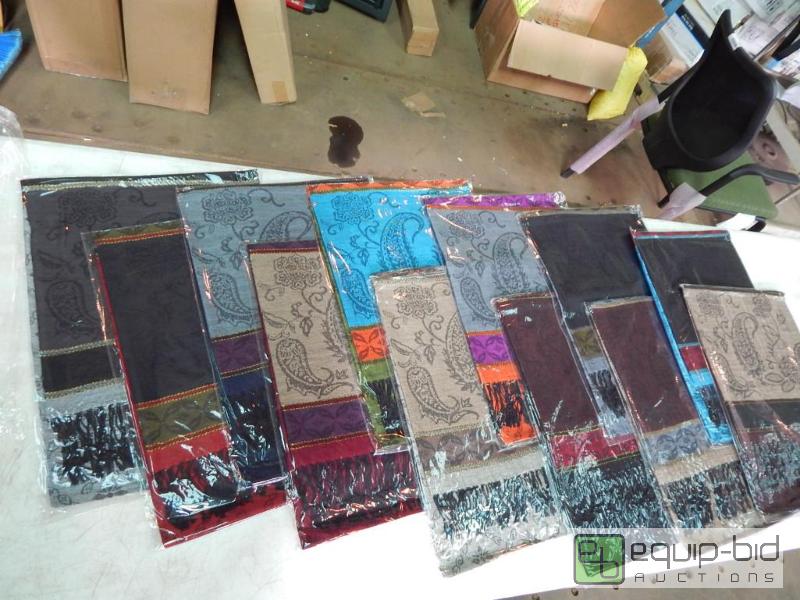 lot 3752 image: Lot of Quality Pashmina Shawls Assorted Colors