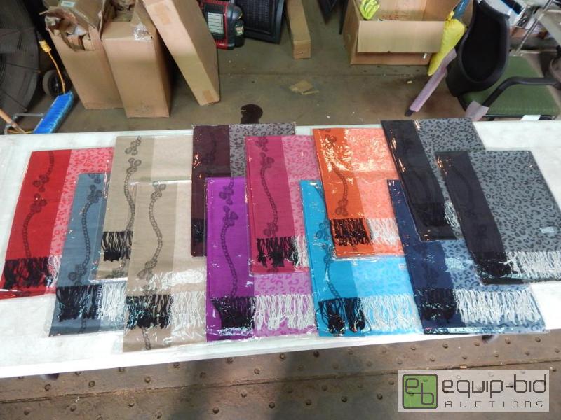 lot 3757 image: Lot of Quality Pashmina Shawls Assorted Colors